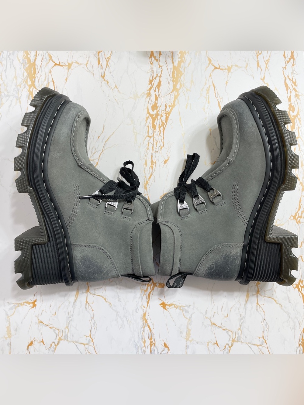 Dr Martens Corran 3-Eye Suede Heeled Boots Grey Sz 9 Waxy Suede Waterproof NWOB - Picture 2 of 7